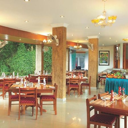 Jungle Park Resorts Thekkady Exteriör bild