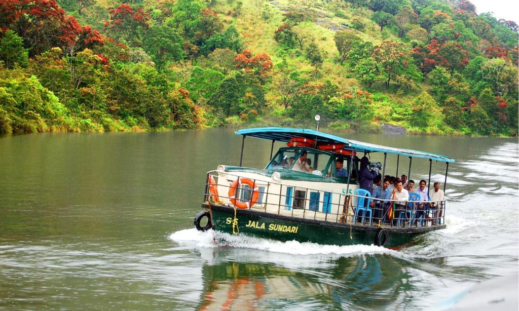 Jungle Park Resorts Thekkady Exteriör bild